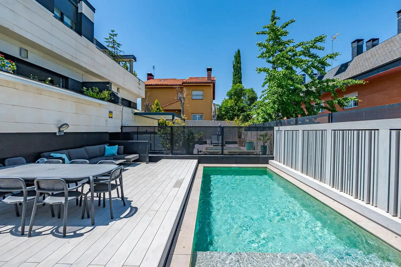 Piscina de Casa adosada en venta en Pozuelo de Alarcón con Aire acondicionado, Calefacción y Piscina