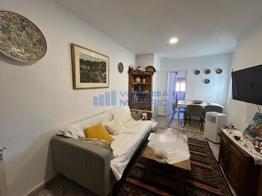 Sala d'estar de Pis en venda en  Madrid Capital amb Calefacció