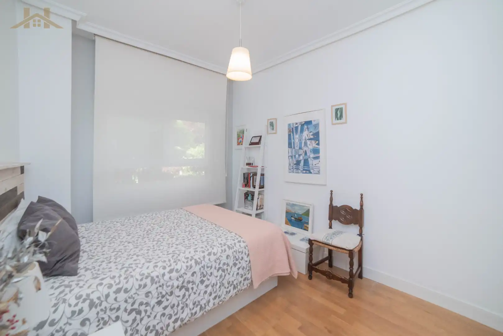 Bedroom of Flat for sale in Pozuelo de Alarcón  with Air Conditioner, Heating and Private garden