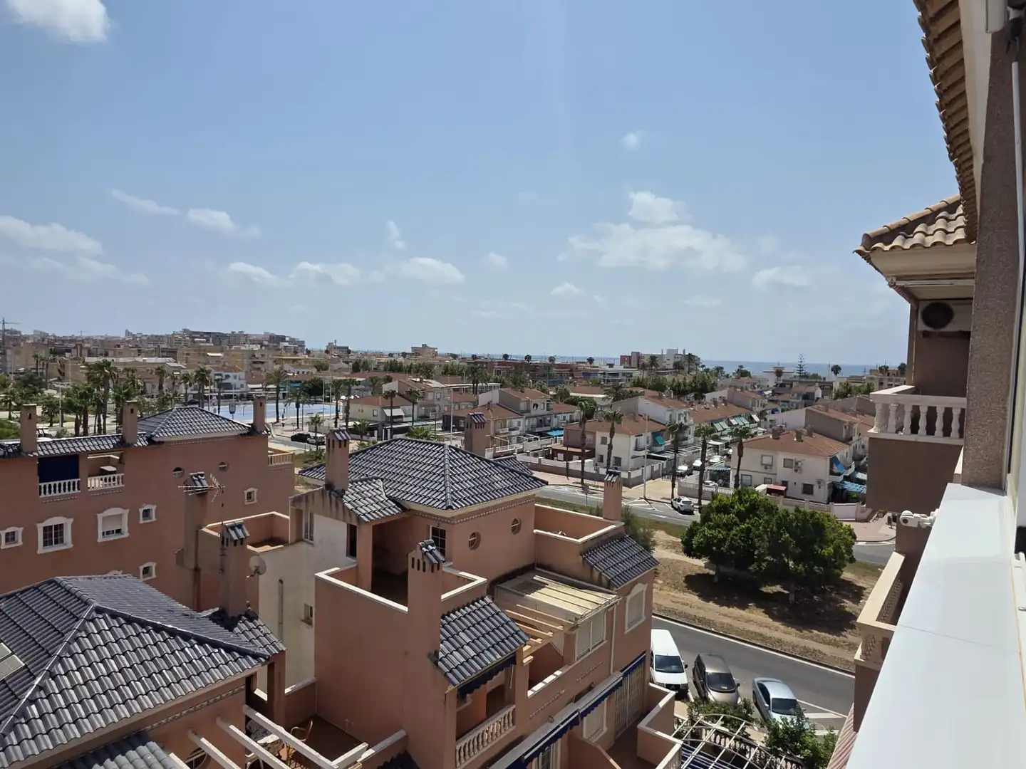 Außenansicht von Dachboden zum Verkauf in Santa Pola mit Klimaanlage, Terrasse und Abstellraum