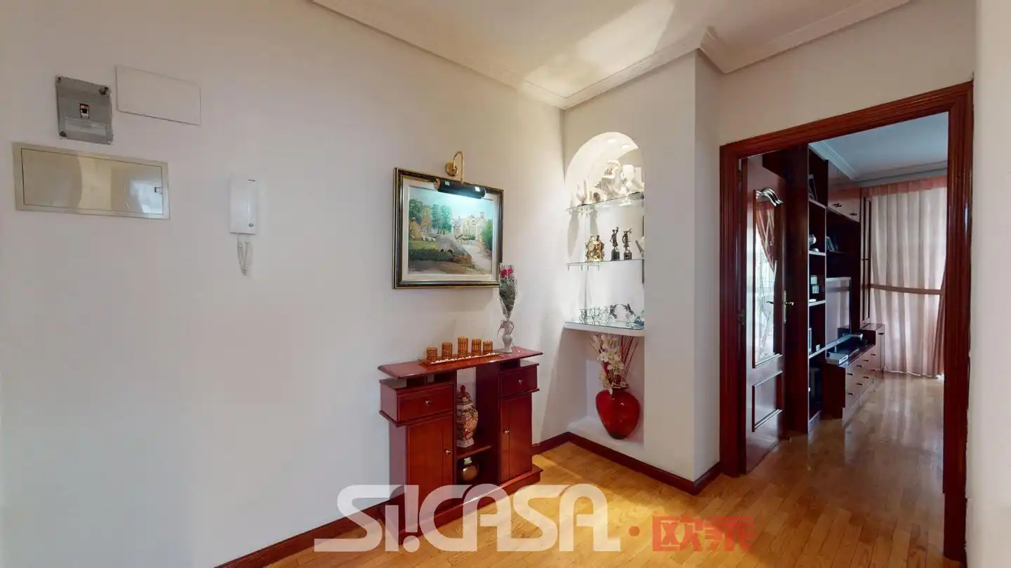 Wohnung zum Verkauf in Parla mit Heizung, Terrasse und Möbliert