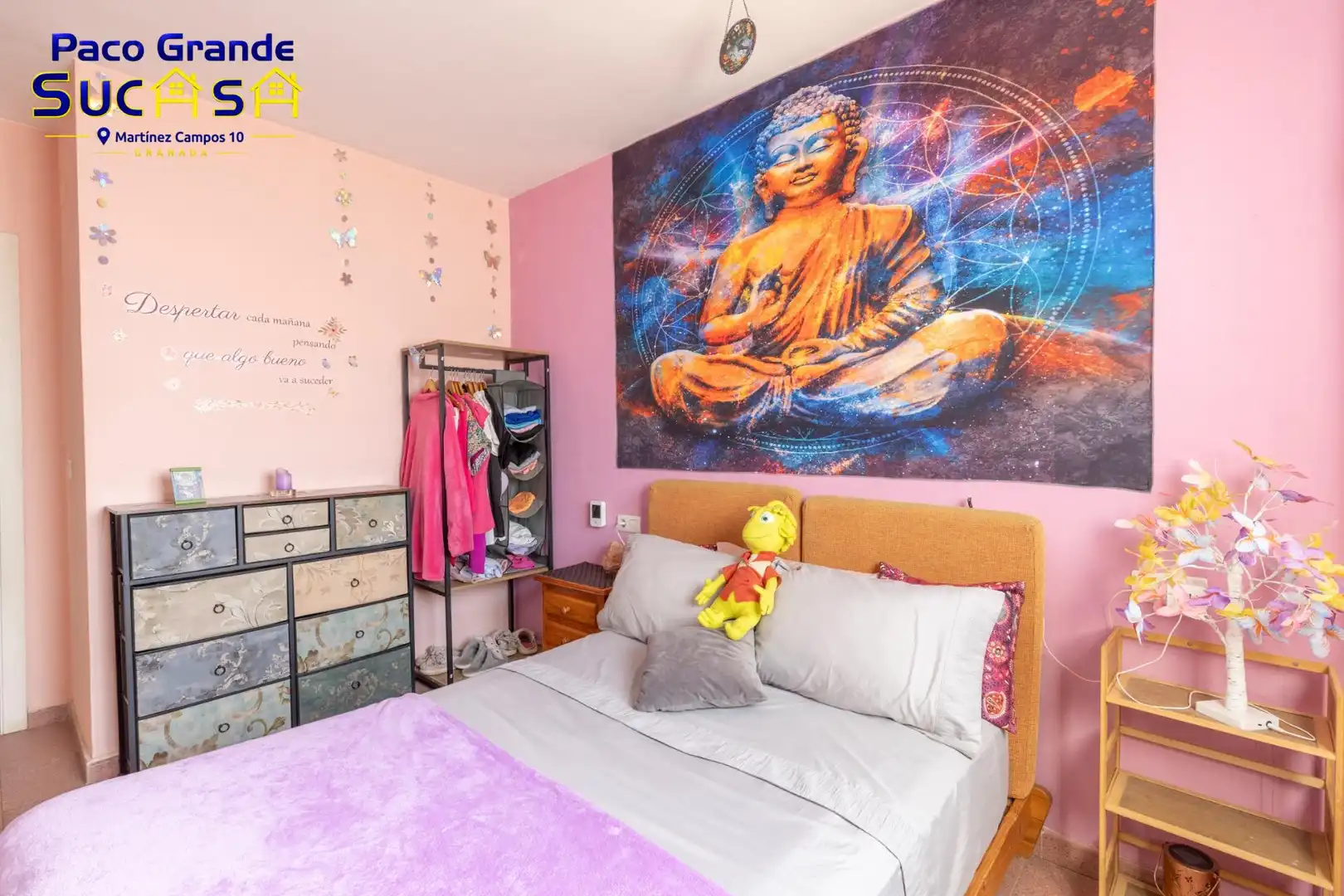 Bedroom of Flat for sale in Granada  with Heating, Terrace and Furnished