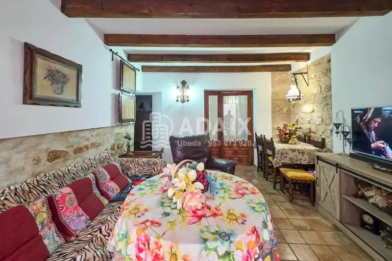 Sala de estar de Casa o chalet en venta en Úbeda con Aire acondicionado, Terraza y Trastero