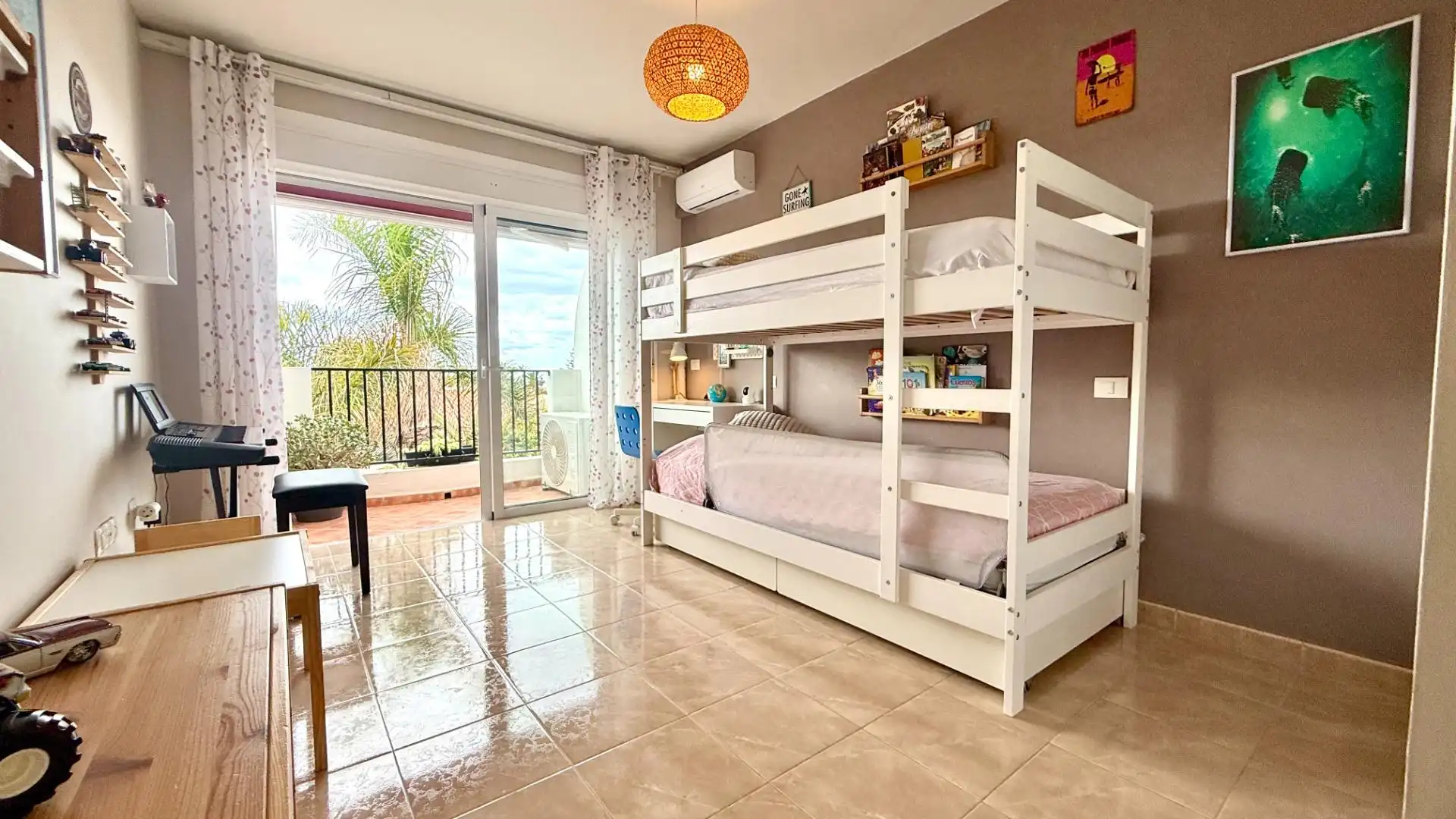 Habitación de Casa adosada en venta en Arona