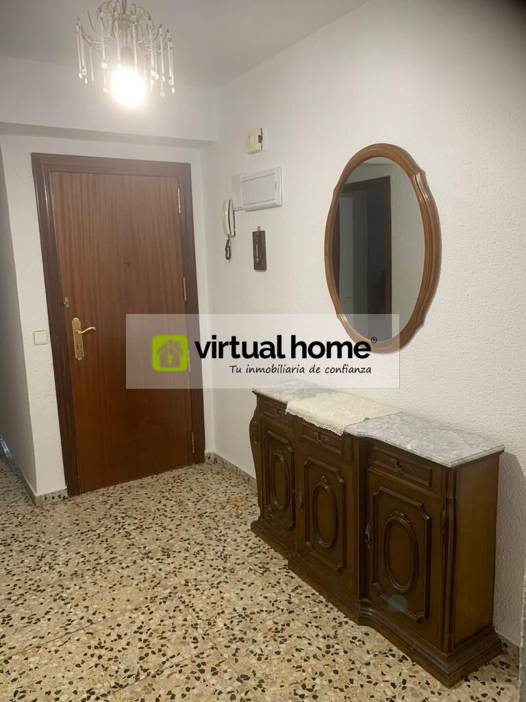 Dormitori de Apartament en venda en Benidorm amb Terrassa i Balcó