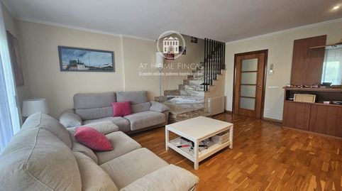 Foto 4 de Casa adosada en venta en Via Dels Paisos Catalans, Centre, El Vendrell