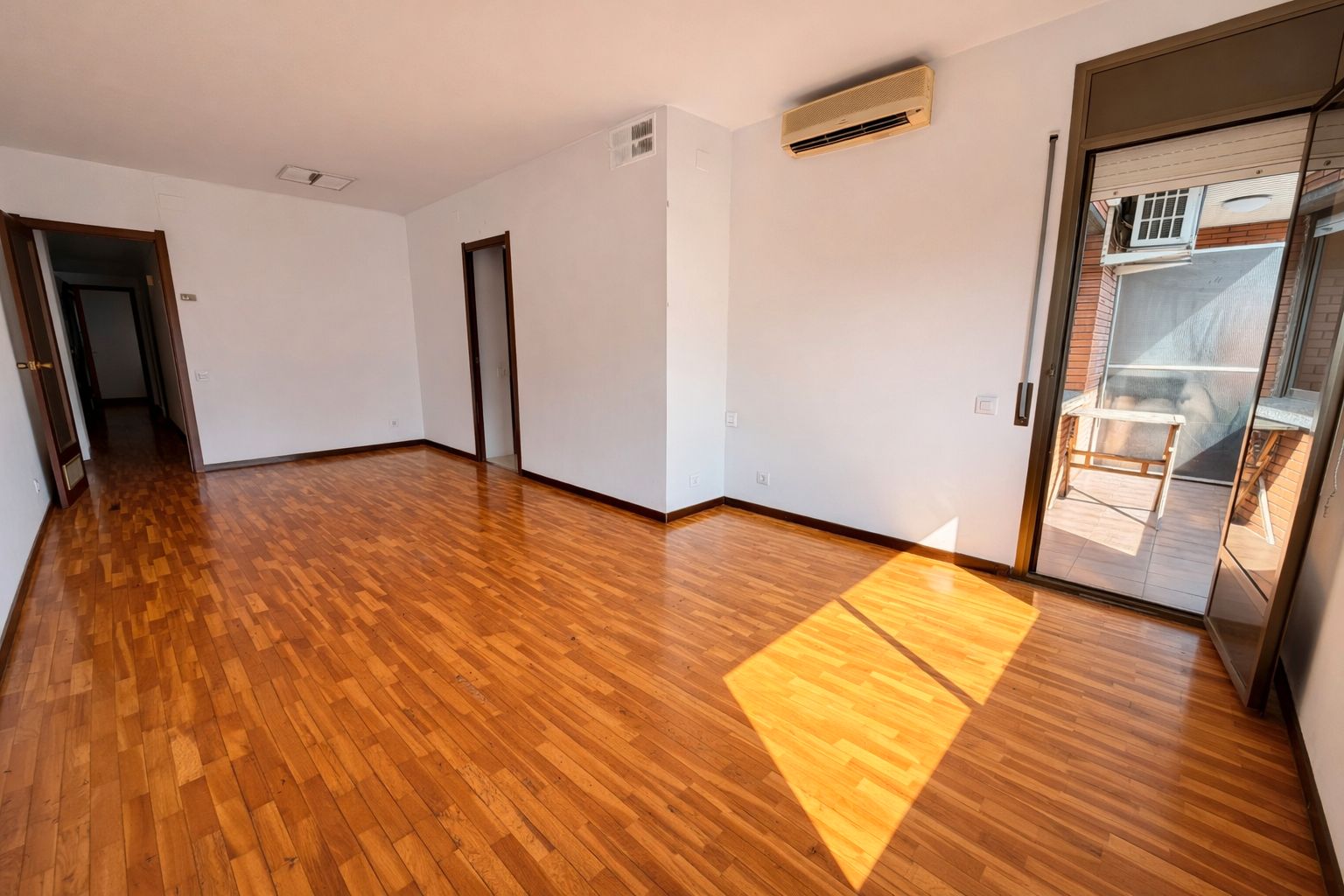 Piso en venta en Gran Via de les Corts Catalanes, Hostafrancs, Sants - Montjuïc