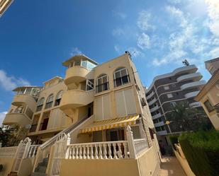 Vista exterior de Apartament en venda en Orihuela amb Aire condicionat i Terrassa