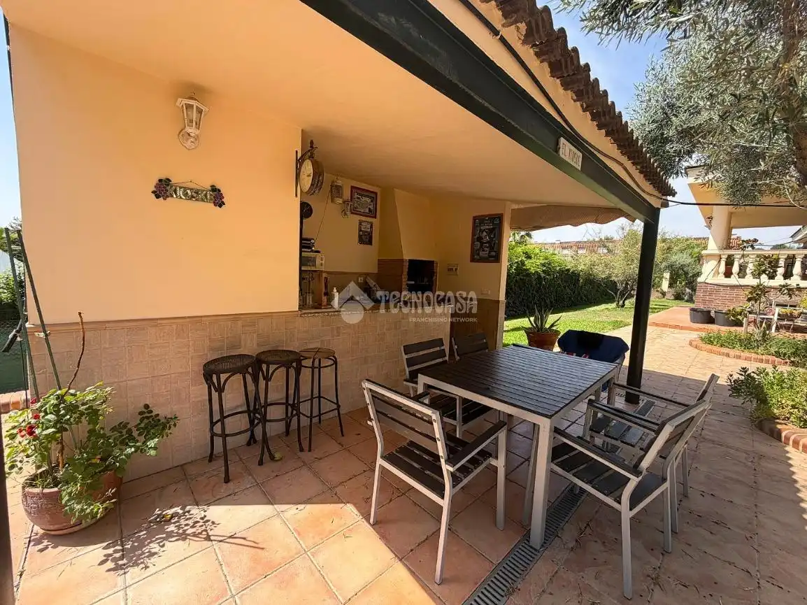Terraza de Casa o chalet en venta en Badajoz con Aire acondicionado, Jardín privado y Piscina