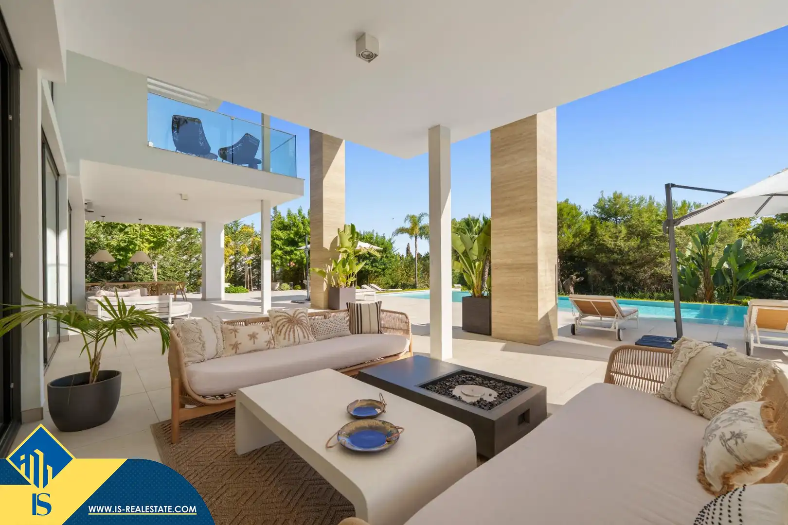 Chalet con piscina en venta en Milla de Oro, imagen 4