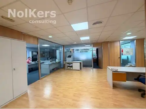 Oficina en venta en Barcelona con Aire acondicionado, Calefacción y Amueblado