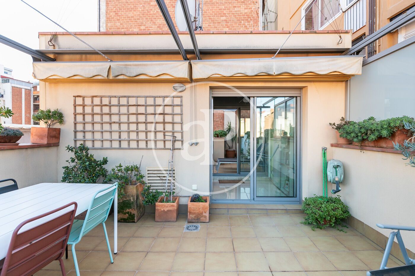 Single-family semi-detached for sale in Passatge de Puigmadrona, El Camp de l'Arpa del Clot