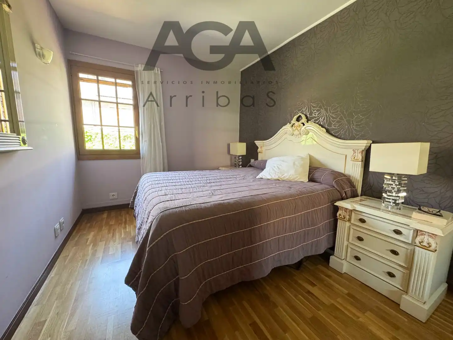 Schlafzimmer von Einfamilien-Reihenhaus zum Verkauf in Badalona mit Klimaanlage und Abstellraum