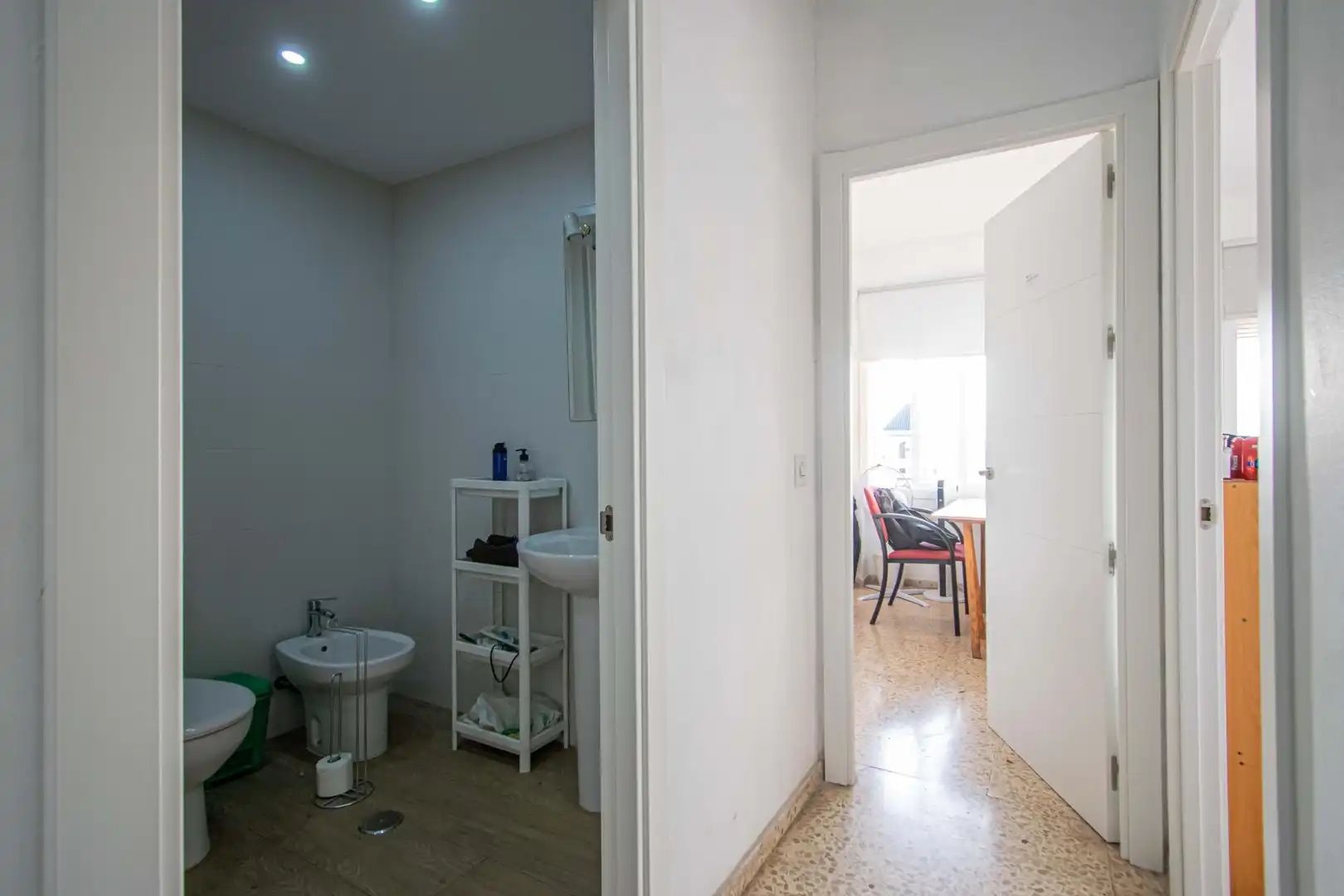 Flat for sale in Sevilla  with Air Conditioner, Terrace and Furnished