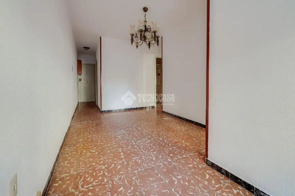 Flat for sale in Salut - Lloreda