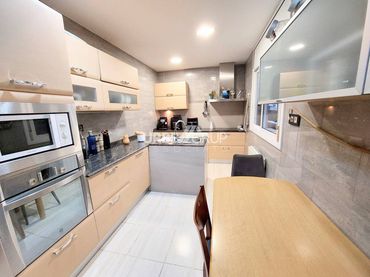 Villa con giardino in vendita a Abrera