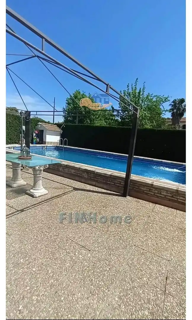 Piscina de Casa o chalet en venta en Gerena con Aire acondicionado, Jardín privado y Trastero