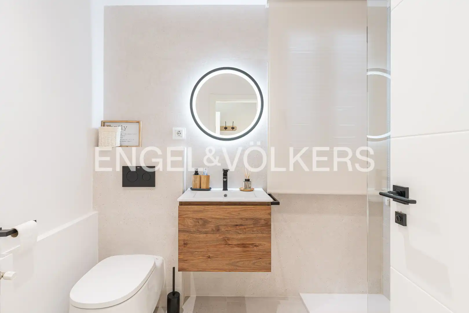 Baño de Casa o chalet en venta en Boadilla del Monte con Aire acondicionado, Calefacción y Jardín privado