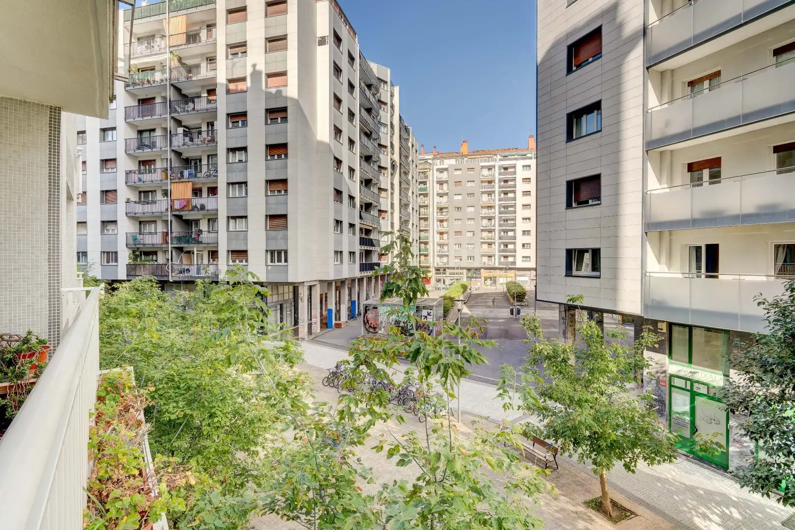 Vista exterior de Piso en venta en Amara - Berri
