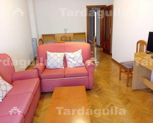 Living room of Flat to rent in Salamanca Capital  with Balcony