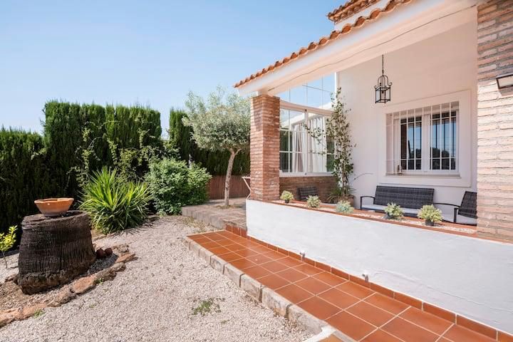 Garden of House or chalet for sale in Écija  with Air Conditioner, Heating and Private garden
