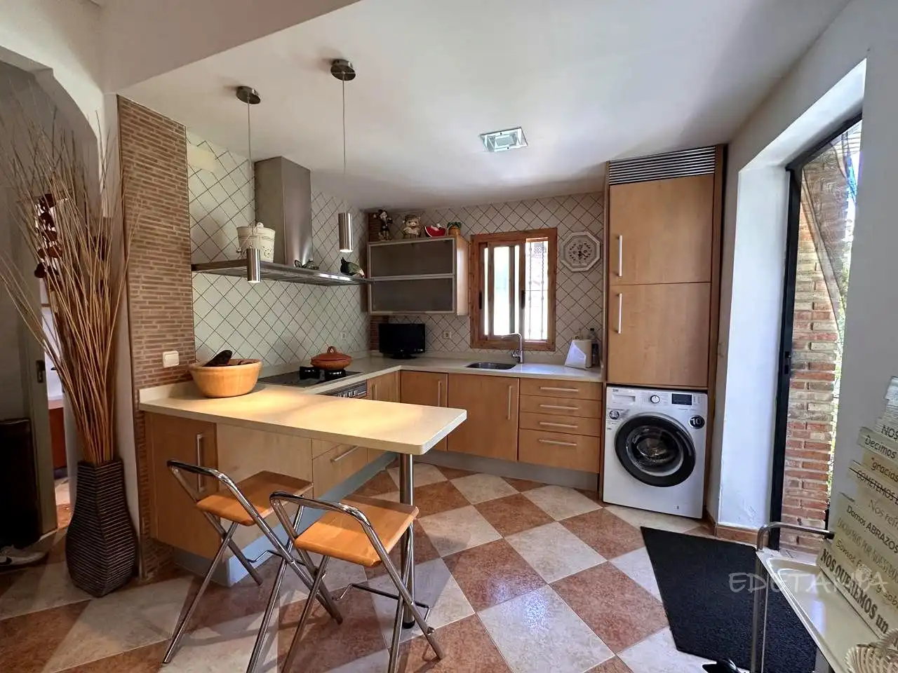 Cocina de Casa o chalet de alquiler en Moncada con Aire acondicionado, Jardín privado y Terraza