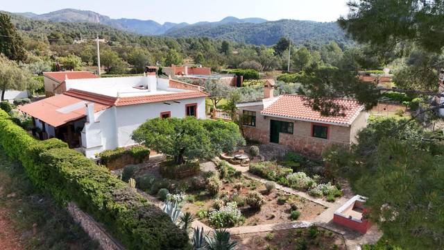Casa-chalet en Venta en Olocau