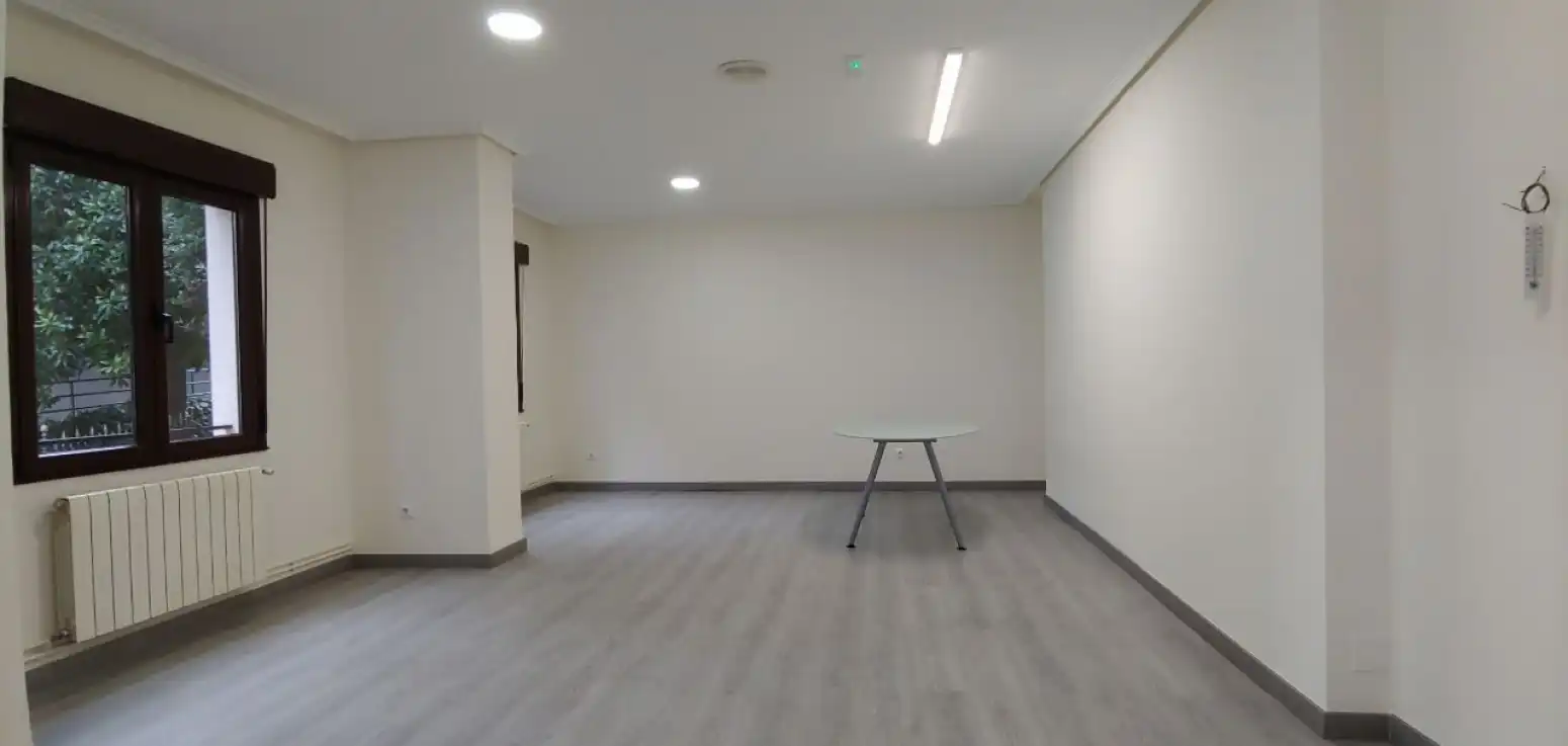 Oficina de lloguer en Centro - Casco Histórico