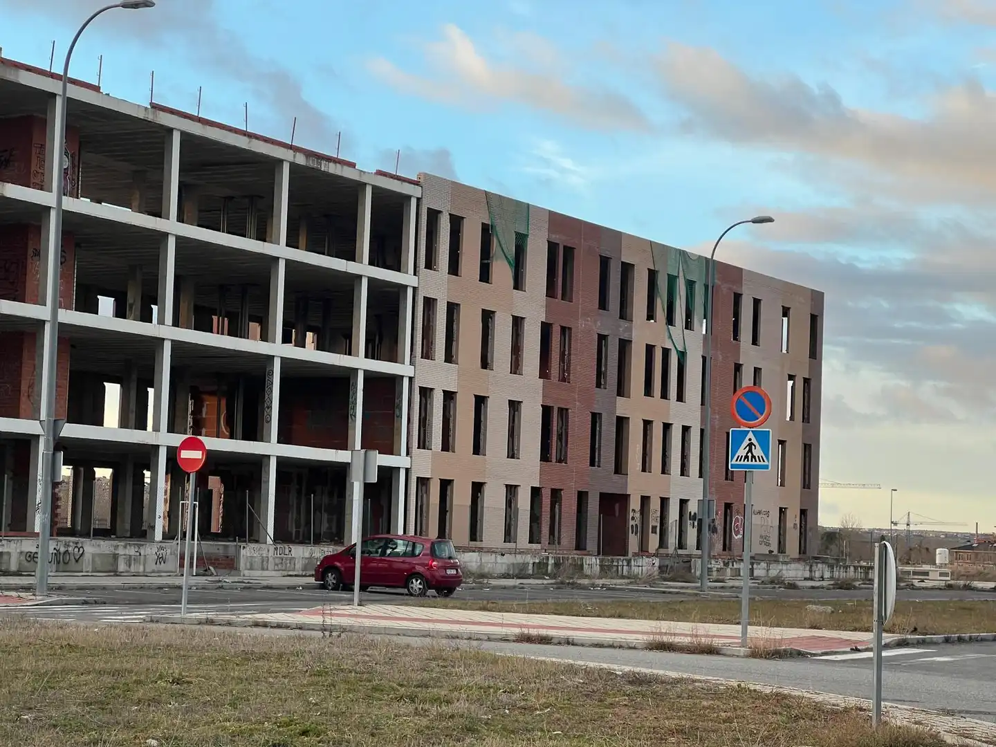 Außenansicht von Gebäude zum Verkauf in Ávila