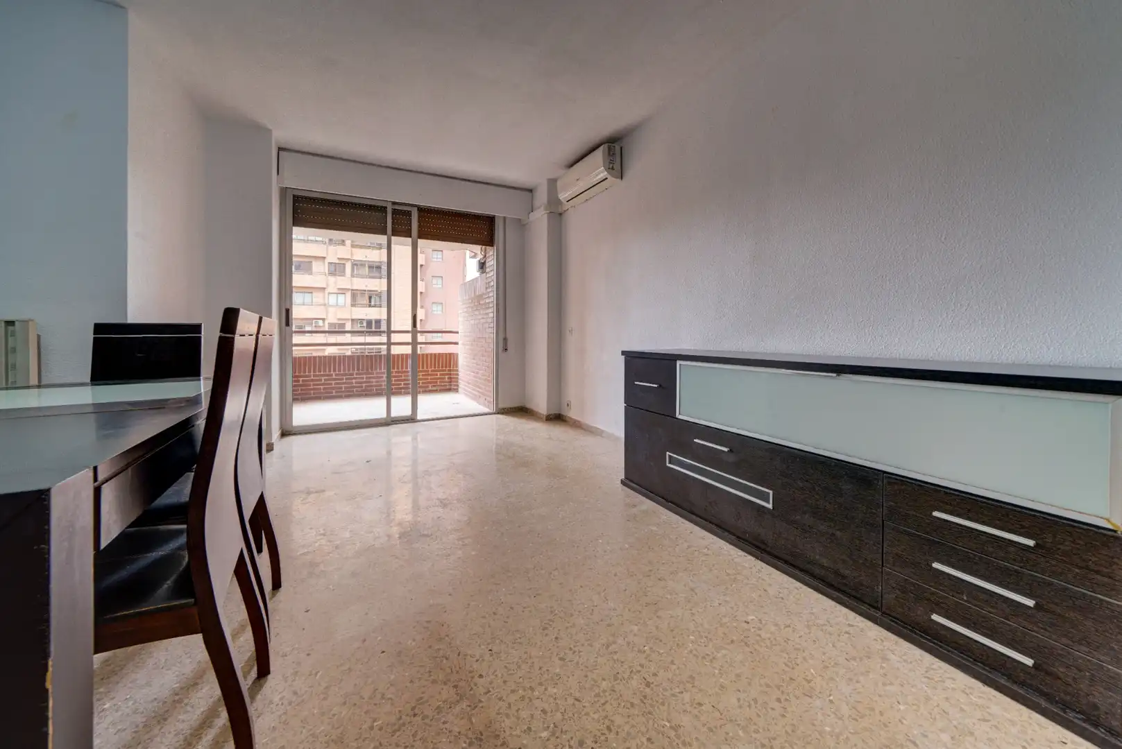 Sala d'estar de Pis en venda en Paterna amb Aire condicionat, Terrassa i Forn