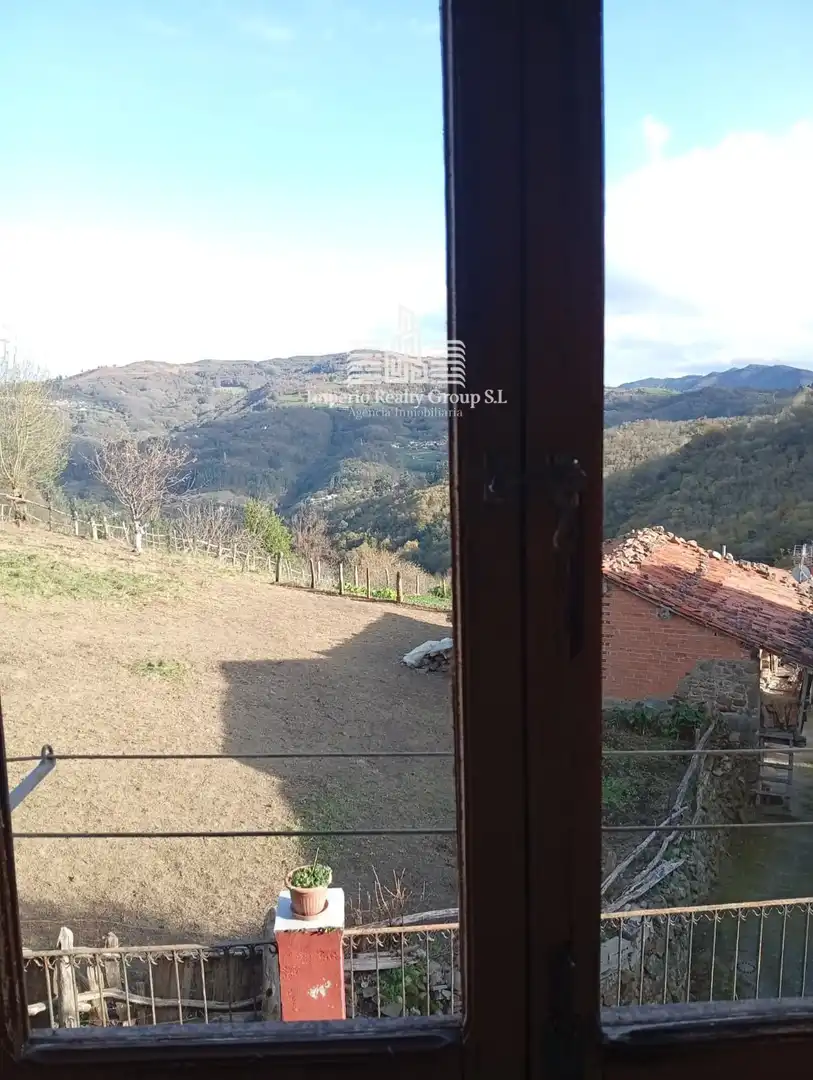 Außenansicht von Haus oder Chalet zum Verkauf in Mieres (Asturias) mit Terrasse