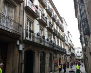 Vista exterior de Pis en venda en Santiago de Compostela  amb Balcó