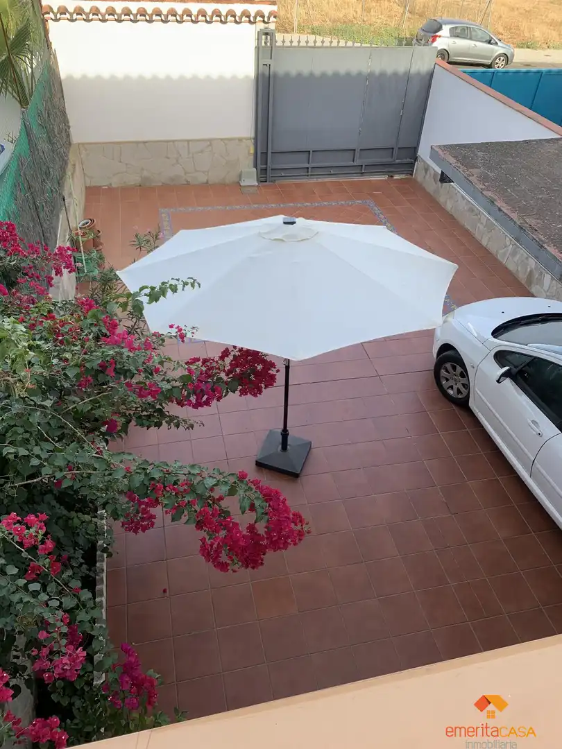 Garden of Duplexes for sale in Almendralejo