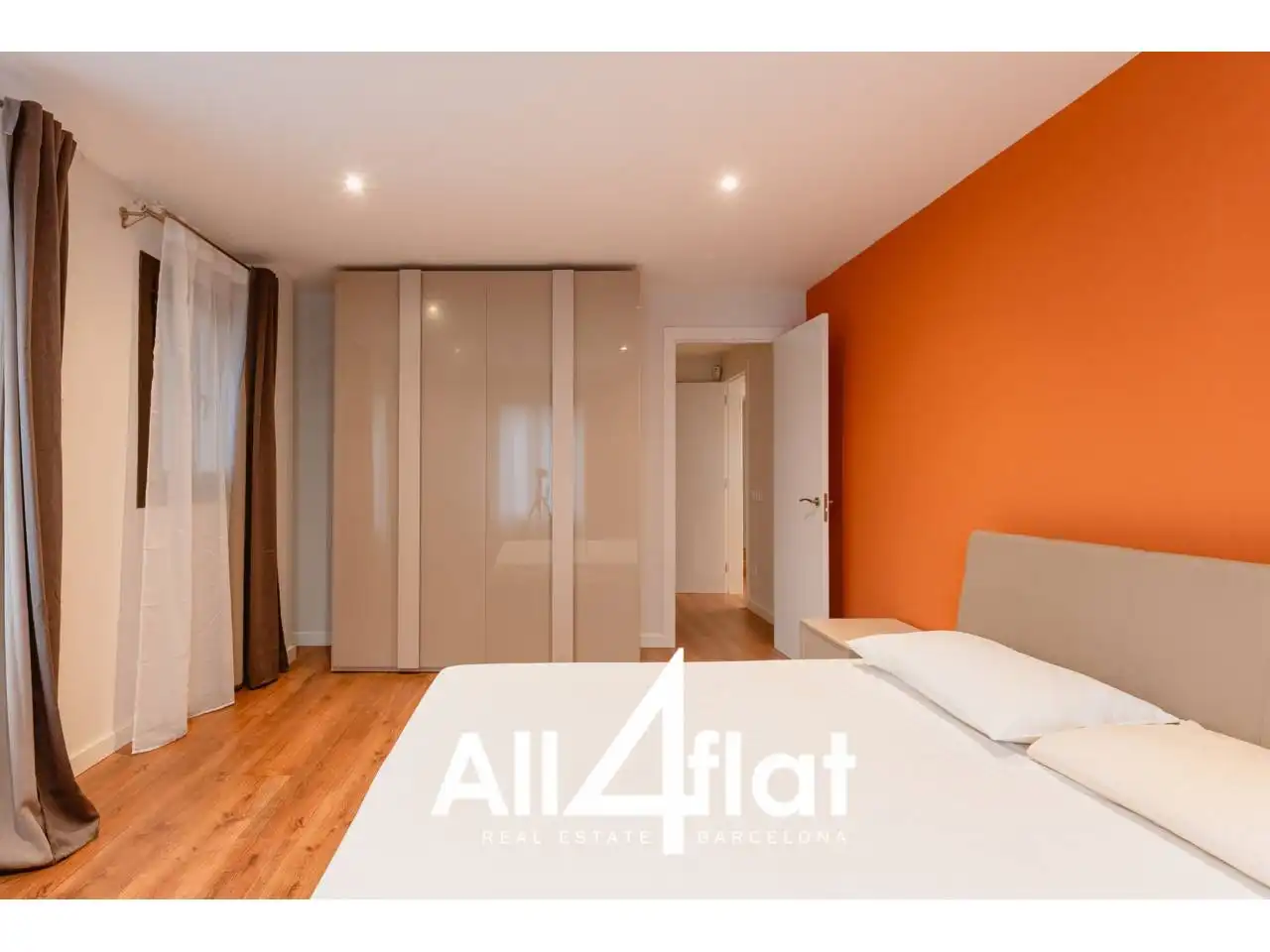 Schlafzimmer von Wohnung zur Miete in Barcelona mit Klimaanlage, Heizung und Parkett
