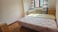 Schlafzimmer von Wohnungen zum verkauf in  Logroño mit Balkon