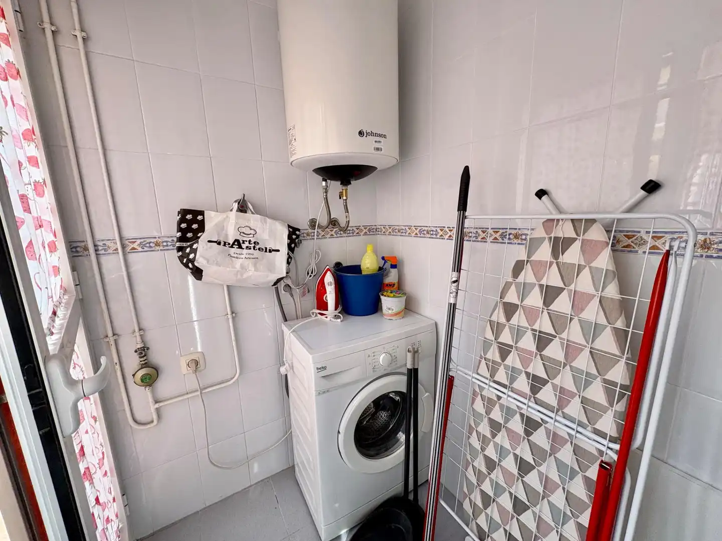 Badezimmer von Erdgeschoss zur Miete in Caleta de Vélez