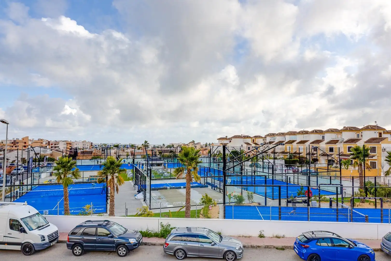 Vista exterior de Casa o chalet en venta en Torrevieja con Jardín privado, Terraza y Trastero