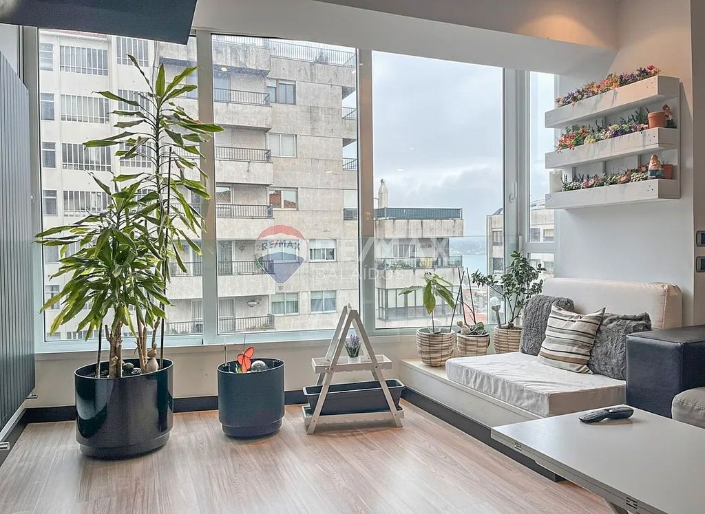 Living room of Flat for sale in Vigo   with Heating and Storage room