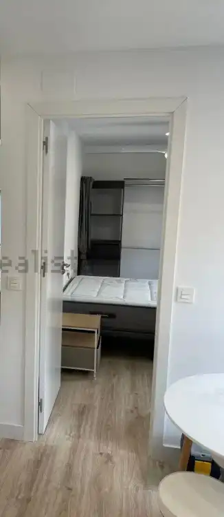 Habitación de Piso en venta en Valencia con Aire acondicionado, Amueblado y Horno