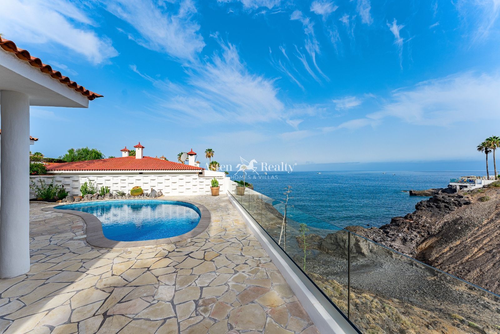 Exterior view of House or chalet for sale in Santiago del Teide  with Air Conditioner, Terrace and Swimming Pool