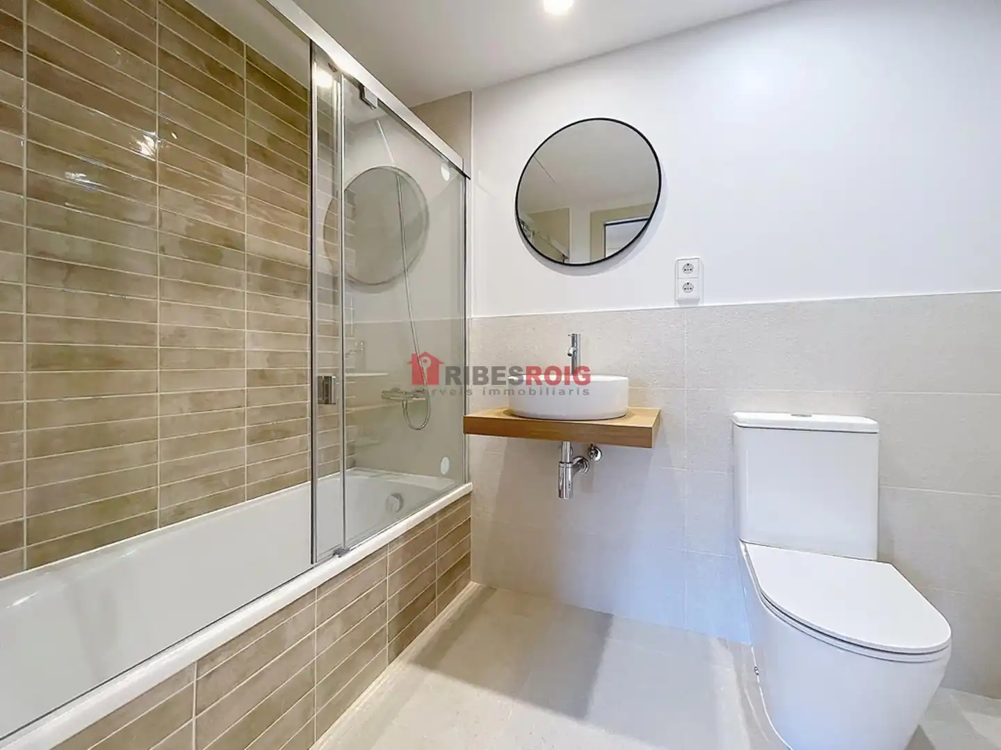 Badezimmer von Wohnung zur Miete in Sant Pere de Ribes mit Klimaanlage, Heizung und Terrasse