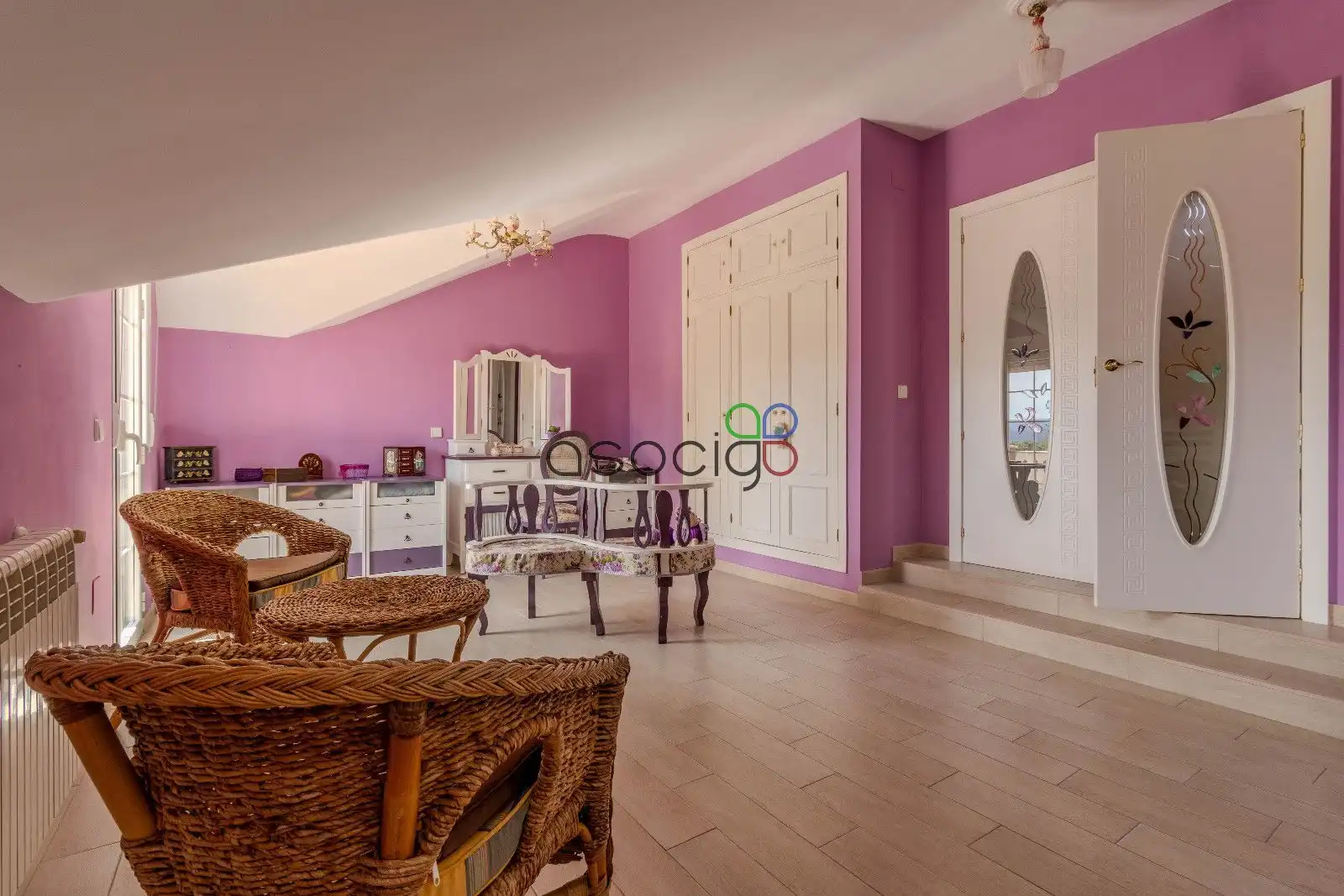 Sala d'estar de Casa o xalet en venda en Cabanillas del Campo amb Aire condicionat i Calefacció
