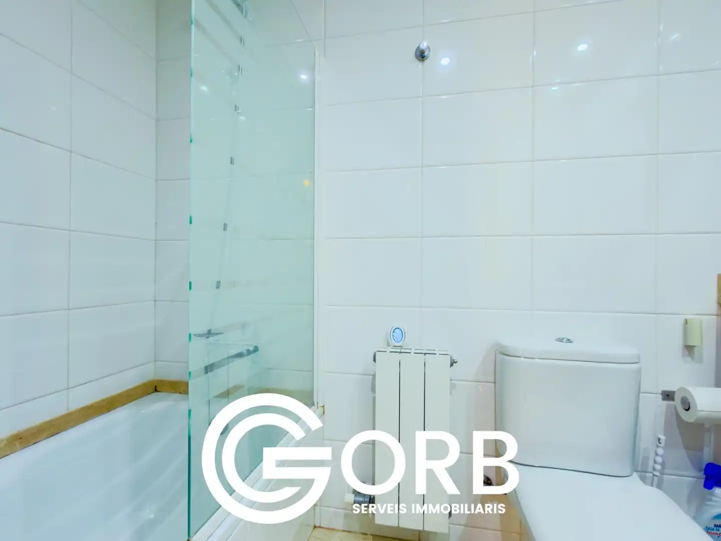 Bathroom of Flat for sale in Mataró  with Air Conditioner, Heating and Private garden
