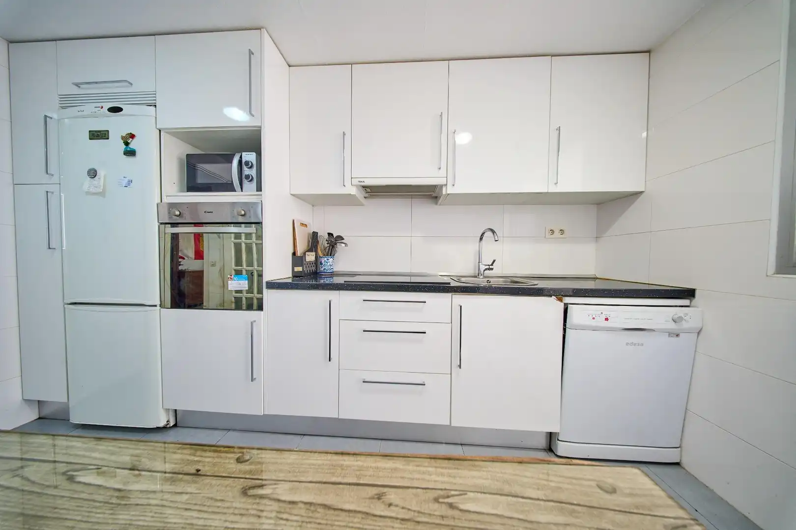 Kitchen of Flat for rent in Granada  with Heating, Terrace and Storage room