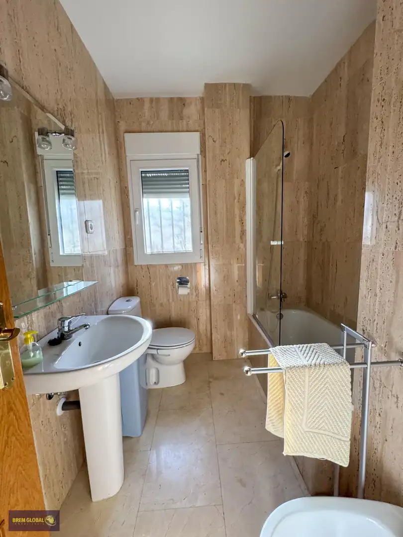 Baño de Casa o chalet en venta en Lozoyuela-Navas-Sieteiglesias con Jardín privado