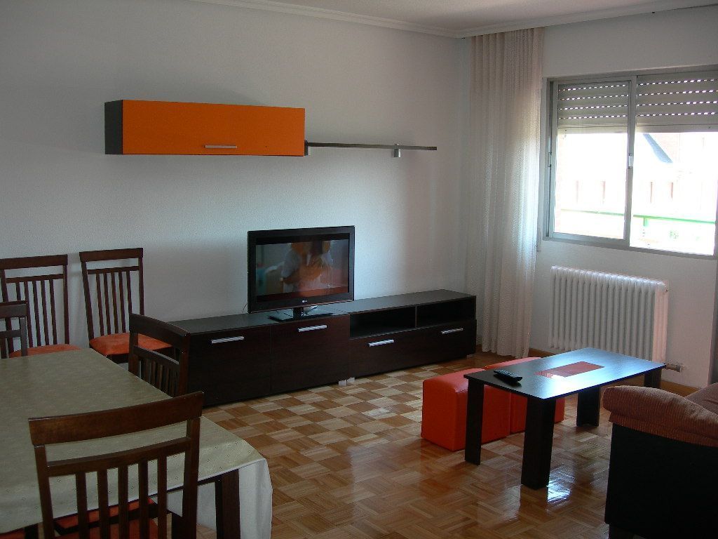 Living room of Flat to rent in Ávila Capital  with Heating, Terrace and Furnished