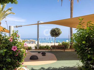 Apartament amb balcó en venda a Estepona Pueblo