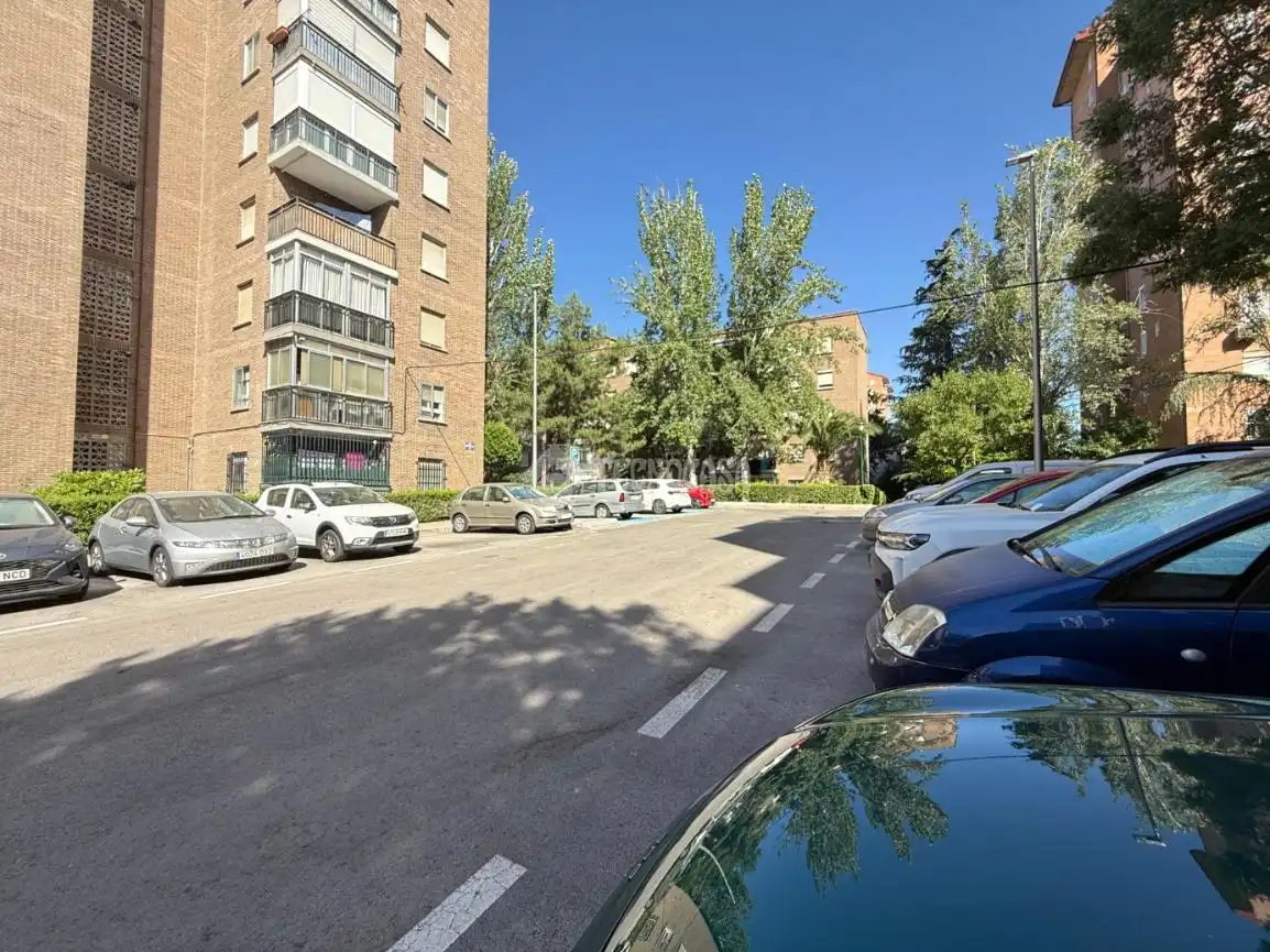 Aparcament de Pis en venda en Madrid amb Aire condicionat, Calefacció i Parquet