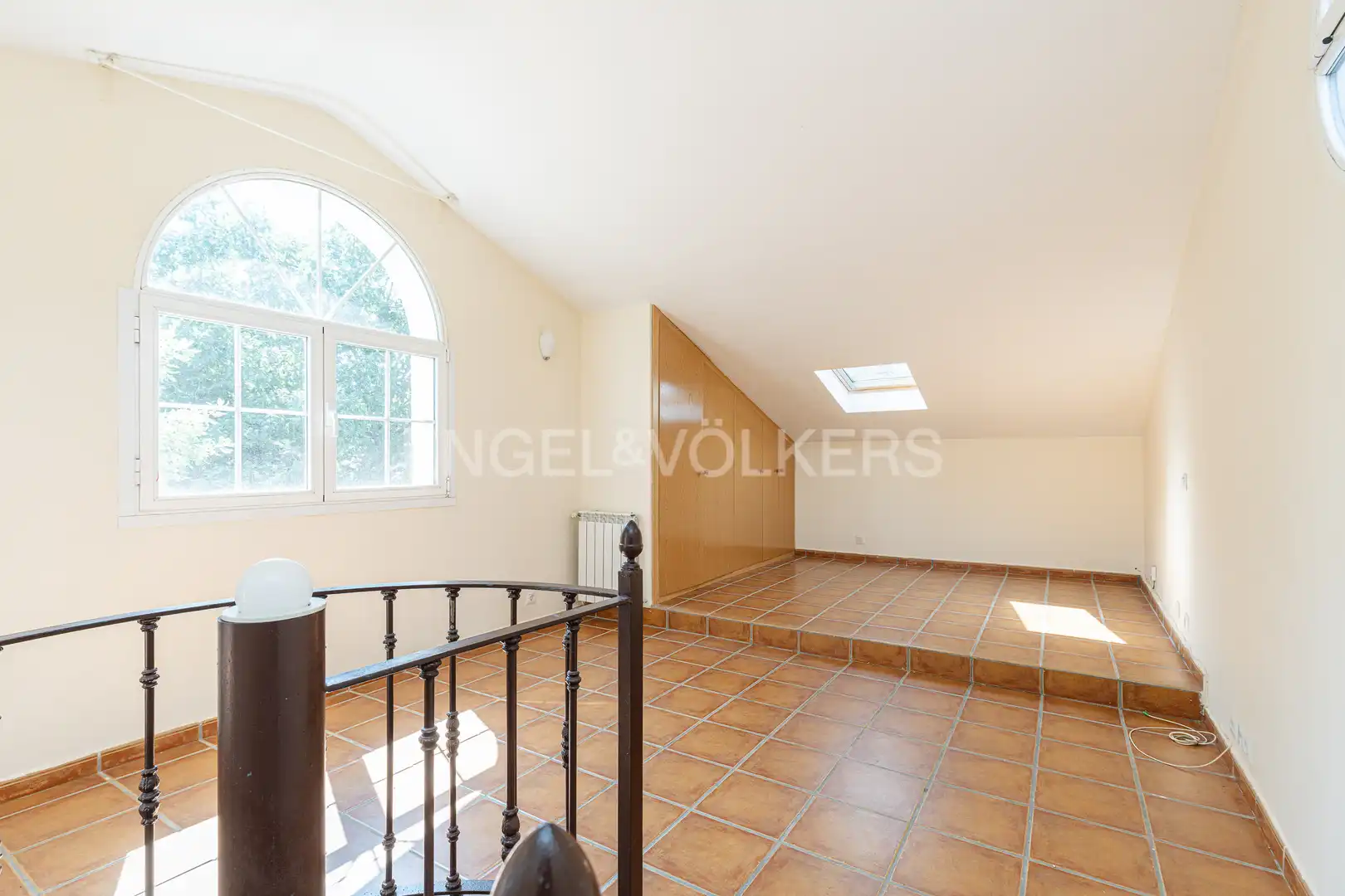 Exterior view of Houses for sale in Valdemorillo  with Heating, Private garden and Parquet flooring