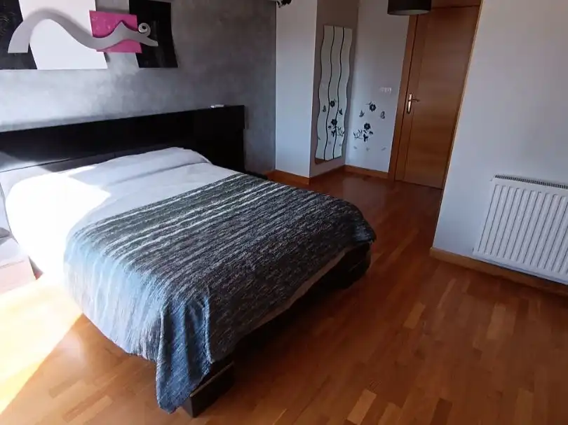 Dormitori de Casa adosada en venda en Arcos amb Aire condicionat, Calefacció i Jardí privat